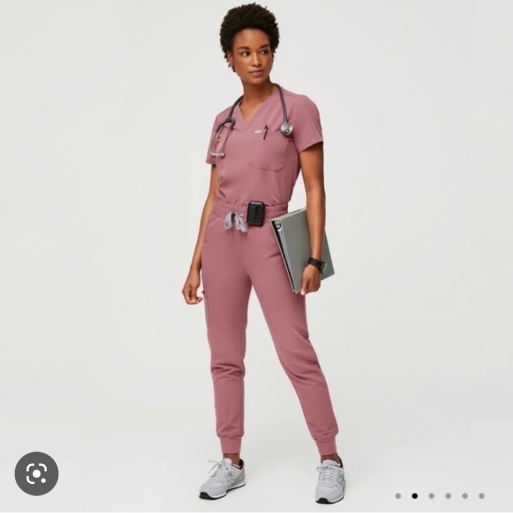 FIGS Mauve Scrub Set — Catarina Top XXS + Zamora Jogger XS - Picture 2 of 11